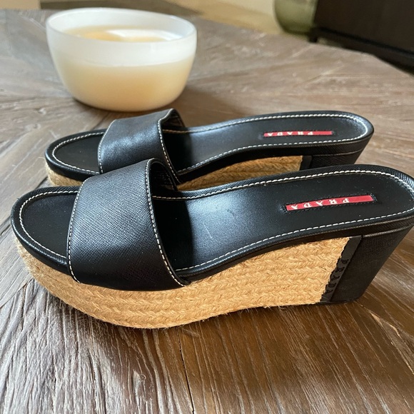 Prada shoe, wedge/slide.  Black size 37 1/2. Excellent condition. - Picture 1 of 5